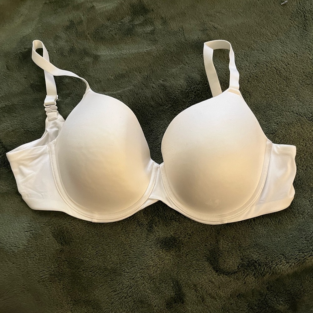 38DD - NEVER WORN